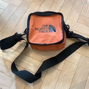 The North Face Crossbody Bardu Bag